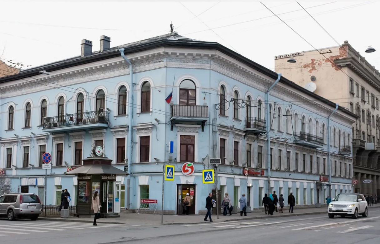 фасад дома, здание по адресу г Санкт-Петербург, Суворовский пр-кт, д 10